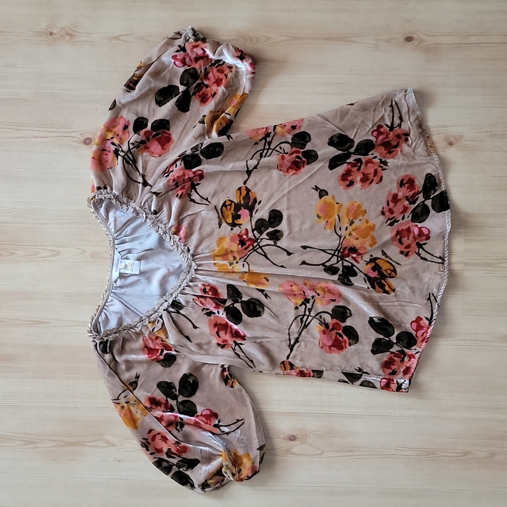 Sundance Velvet Top Women Medium Warm Floral Pattern-- GORGEOUS!